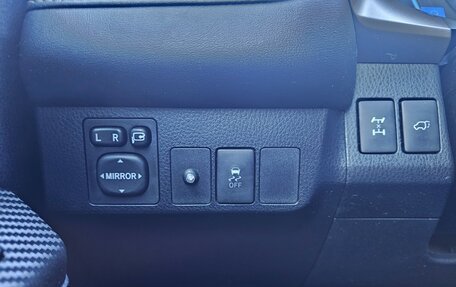 Toyota RAV4, 2015 год, 2 200 000 рублей, 15 фотография