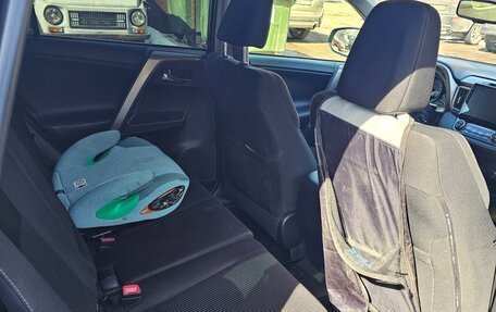 Toyota RAV4, 2015 год, 2 200 000 рублей, 8 фотография