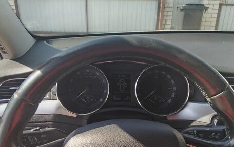 Skoda Superb III рестайлинг, 2013 год, 1 100 000 рублей, 13 фотография