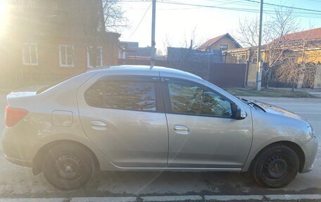 Renault Logan II, 2015 год, 490 000 рублей, 3 фотография