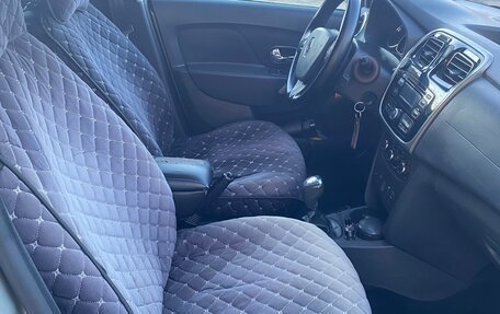 Renault Logan II, 2015 год, 490 000 рублей, 9 фотография