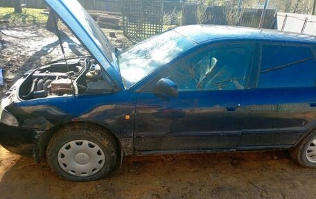 Audi A4, 1997 год, 300 000 рублей, 13 фотография