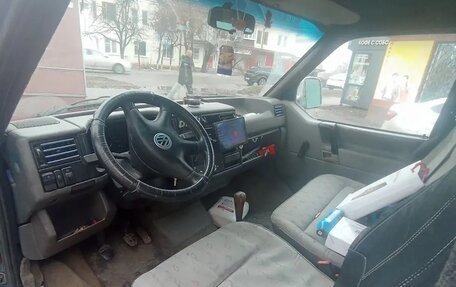Volkswagen Caravelle T4, 1992 год, 350 000 рублей, 5 фотография