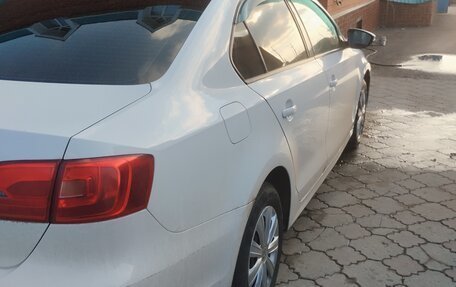 Volkswagen Jetta VI, 2014 год, 860 000 рублей, 3 фотография