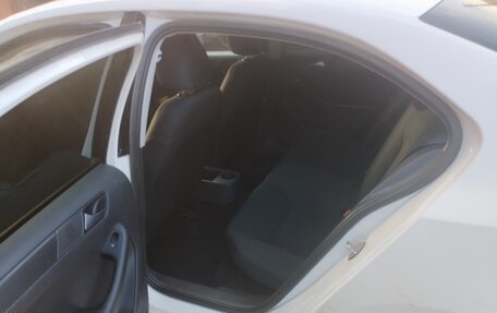 Volkswagen Jetta VI, 2014 год, 860 000 рублей, 9 фотография