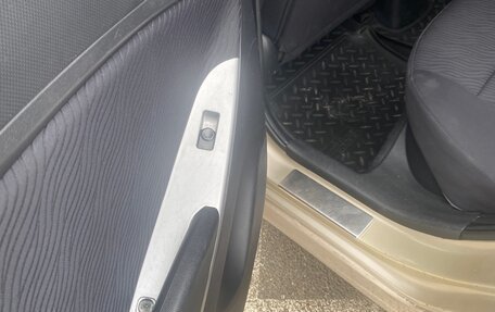 Hyundai Solaris II рестайлинг, 2012 год, 465 000 рублей, 15 фотография