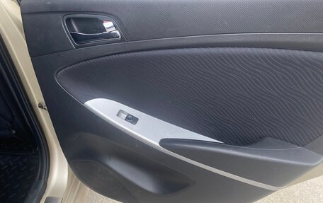 Hyundai Solaris II рестайлинг, 2012 год, 465 000 рублей, 11 фотография