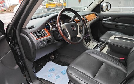 Cadillac Escalade III, 2012 год, 2 600 000 рублей, 9 фотография