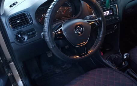 Volkswagen Polo VI (EU Market), 2017 год, 1 350 000 рублей, 5 фотография