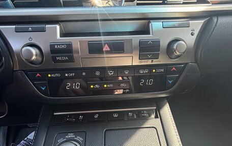 Lexus ES VII, 2016 год, 2 900 000 рублей, 23 фотография