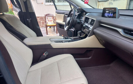 Lexus RX IV рестайлинг, 2018 год, 3 800 000 рублей, 5 фотография