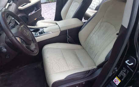 Lexus RX IV рестайлинг, 2018 год, 3 800 000 рублей, 9 фотография