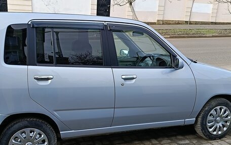 Nissan Cube II, 2002 год, 330 000 рублей, 4 фотография