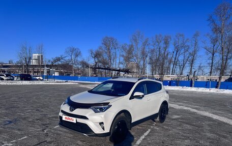 Toyota RAV4, 2017 год, 2 750 000 рублей, 5 фотография