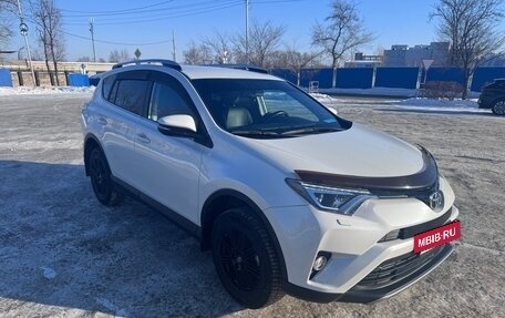 Toyota RAV4, 2017 год, 2 750 000 рублей, 2 фотография