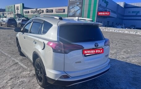 Toyota RAV4, 2017 год, 2 750 000 рублей, 4 фотография