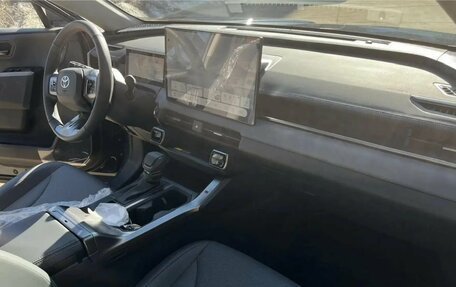 Toyota RAV4, 2026 год, 4 990 000 рублей, 3 фотография