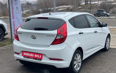 Hyundai Solaris II рестайлинг, 2015 год, 729 000 рублей, 5 фотография