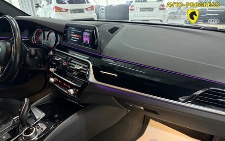 BMW 5 серия, 2017 год, 2 900 000 рублей, 11 фотография