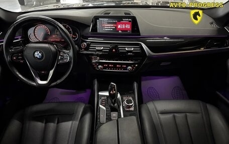 BMW 5 серия, 2017 год, 2 900 000 рублей, 10 фотография