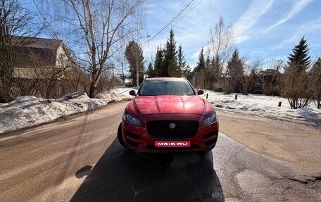 Jaguar F-Pace, 2017 год, 2 350 000 рублей, 1 фотография