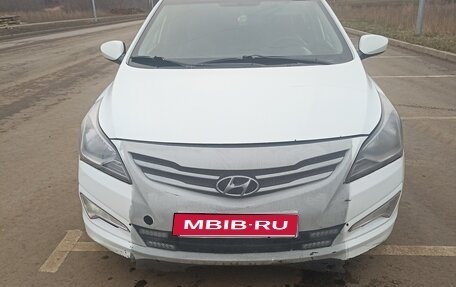 Hyundai Solaris II рестайлинг, 2016 год, 690 000 рублей, 1 фотография