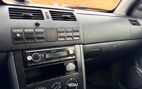 Volkswagen Pointer, 2005 год, 220 000 рублей, 30 фотография