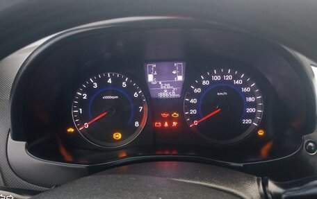 Hyundai Solaris II рестайлинг, 2016 год, 690 000 рублей, 13 фотография