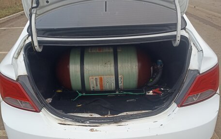 Hyundai Solaris II рестайлинг, 2016 год, 690 000 рублей, 14 фотография