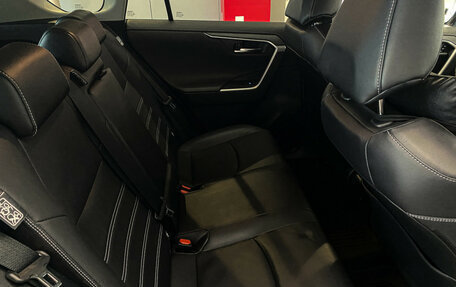 Toyota RAV4, 2021 год, 3 350 000 рублей, 8 фотография