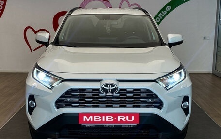 Toyota RAV4, 2021 год, 3 350 000 рублей, 2 фотография