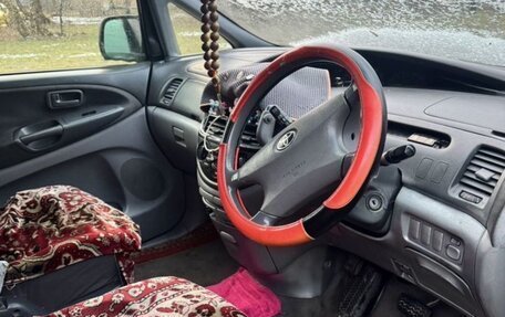 Toyota Estima III рестайлинг -2, 2002 год, 520 000 рублей, 2 фотография