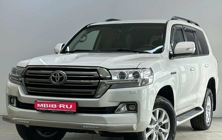 Toyota Land Cruiser 200, 2015 год, 4 990 000 рублей, 1 фотография