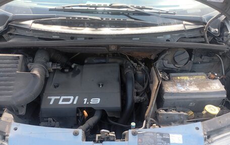 Ford Galaxy II, 1999 год, 310 000 рублей, 18 фотография