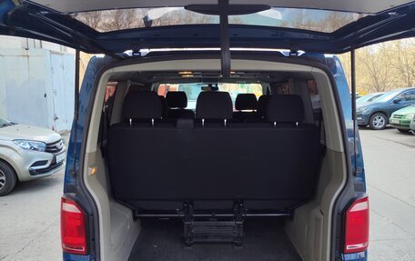 Volkswagen Caravelle T6 рестайлинг, 2018 год, 2 800 000 рублей, 10 фотография