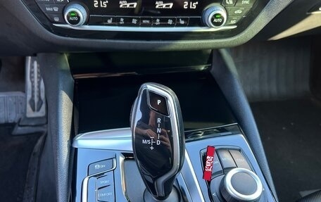 BMW 5 серия, 2019 год, 2 850 000 рублей, 14 фотография