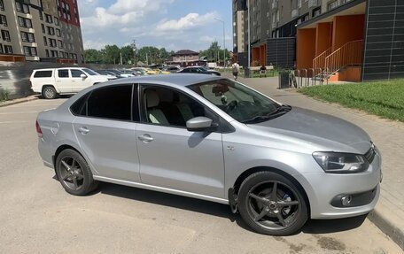 Volkswagen Polo VI (EU Market), 2013 год, 750 000 рублей, 4 фотография