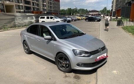 Volkswagen Polo VI (EU Market), 2013 год, 750 000 рублей, 5 фотография