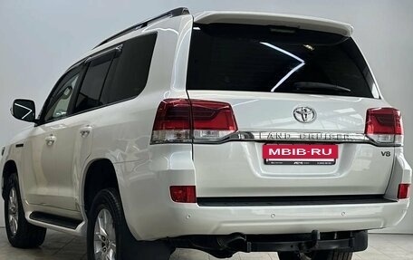 Toyota Land Cruiser 200, 2015 год, 4 990 000 рублей, 7 фотография