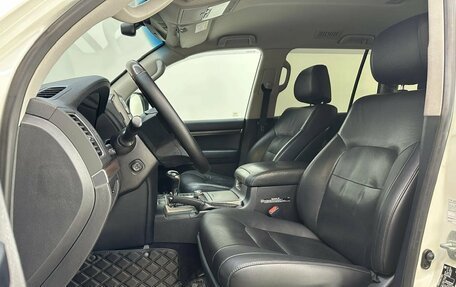 Toyota Land Cruiser 200, 2015 год, 4 990 000 рублей, 16 фотография