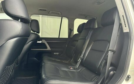 Toyota Land Cruiser 200, 2015 год, 4 990 000 рублей, 20 фотография