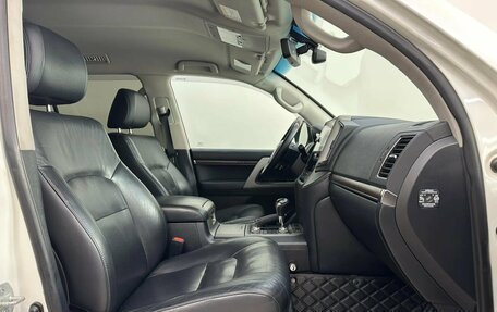 Toyota Land Cruiser 200, 2015 год, 4 990 000 рублей, 19 фотография