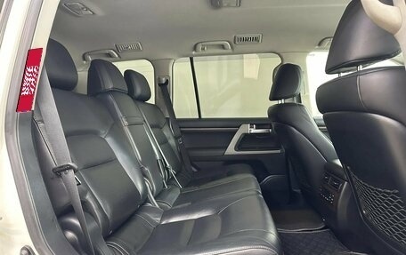 Toyota Land Cruiser 200, 2015 год, 4 990 000 рублей, 22 фотография