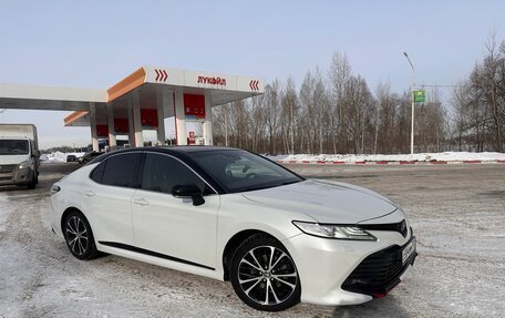 Toyota Camry, 2020 год, 2 750 000 рублей, 3 фотография