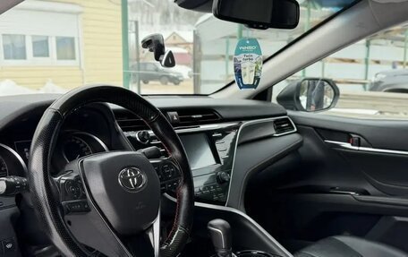 Toyota Camry, 2020 год, 2 750 000 рублей, 14 фотография