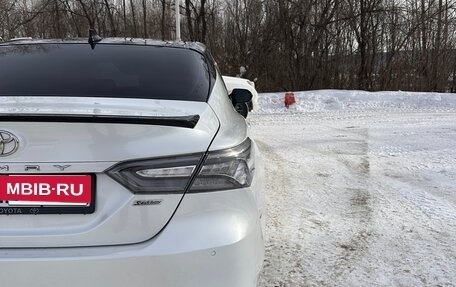 Toyota Camry, 2020 год, 2 750 000 рублей, 7 фотография