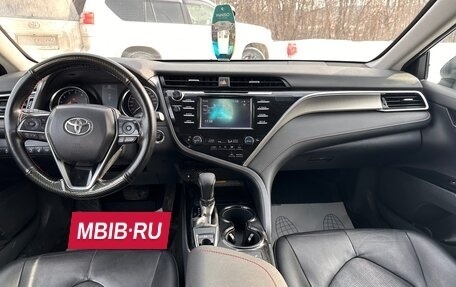 Toyota Camry, 2020 год, 2 750 000 рублей, 16 фотография