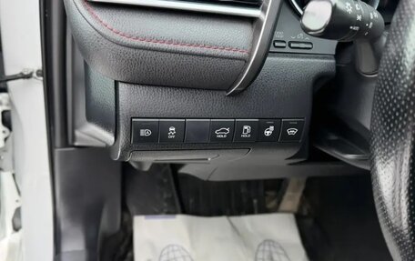 Toyota Camry, 2020 год, 2 750 000 рублей, 21 фотография