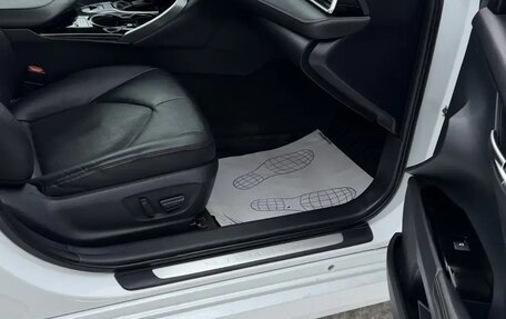 Toyota Camry, 2020 год, 2 750 000 рублей, 19 фотография