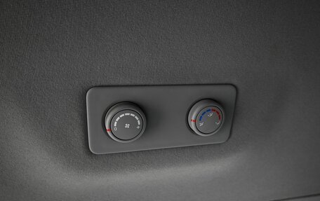 Hyundai Grand Starex Grand Starex I рестайлинг 2, 2016 год, 2 495 000 рублей, 21 фотография